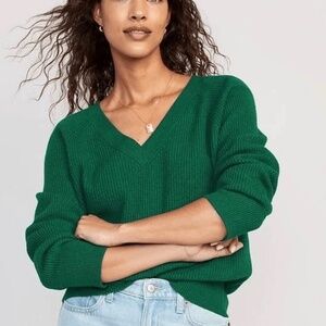 NWT OldNavy green SoSoft Loose V-neck Sweater women's small (002)